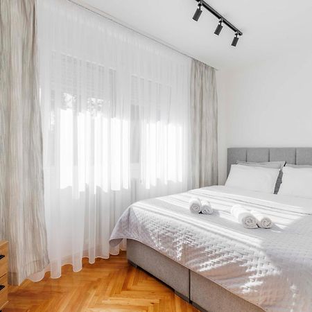 Sari City Center Apartment Новий Сад Екстер'єр фото